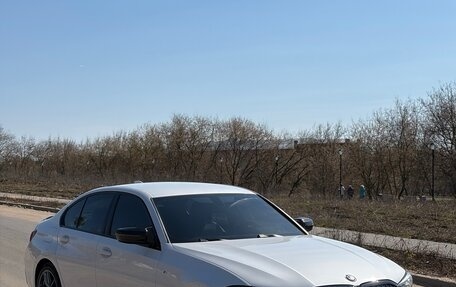 BMW 3 серия, 2019 год, 3 100 000 рублей, 2 фотография