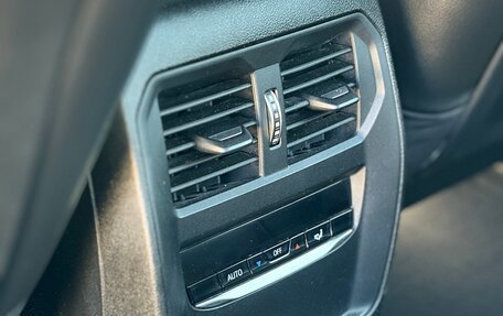 BMW 3 серия, 2019 год, 3 100 000 рублей, 24 фотография