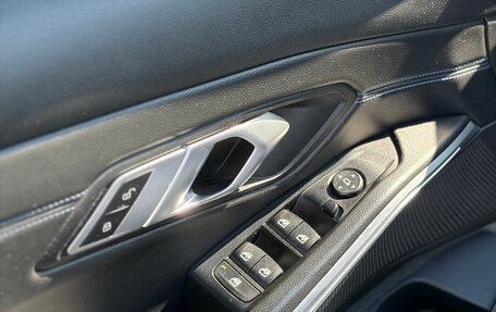 BMW 3 серия, 2019 год, 3 100 000 рублей, 30 фотография