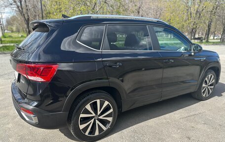 Volkswagen Taos, 2022 год, 2 500 000 рублей, 2 фотография