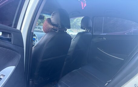 Hyundai Solaris II рестайлинг, 2013 год, 680 000 рублей, 7 фотография