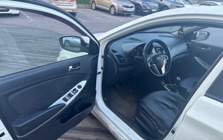 Hyundai Solaris II рестайлинг, 2013 год, 680 000 рублей, 6 фотография