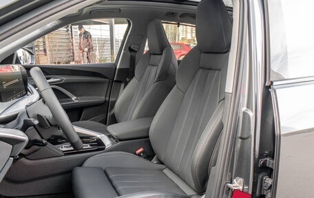 Audi Q5, 2025 год, 9 399 000 рублей, 21 фотография