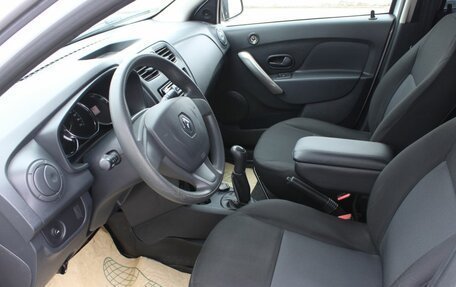 Renault Logan II, 2017 год, 730 000 рублей, 14 фотография