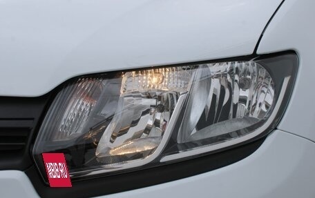 Renault Logan II, 2017 год, 730 000 рублей, 18 фотография