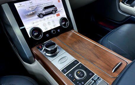 Land Rover Range Rover IV рестайлинг, 2018 год, 9 000 000 рублей, 22 фотография