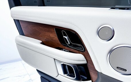 Land Rover Range Rover IV рестайлинг, 2018 год, 9 000 000 рублей, 25 фотография