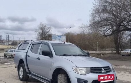 Mitsubishi L200 IV рестайлинг, 2014 год, 2 200 000 рублей, 3 фотография