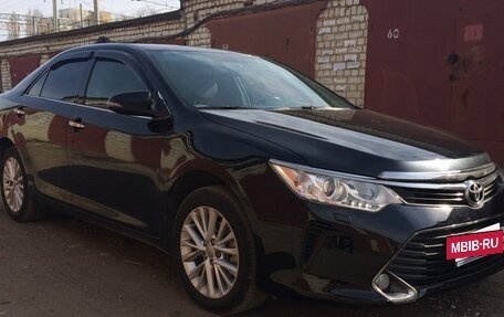 Toyota Camry, 2015 год, 2 170 000 рублей, 3 фотография