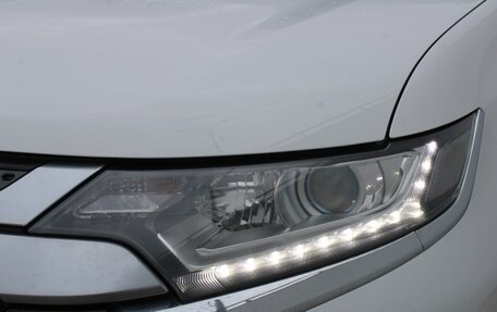 Mitsubishi Outlander III рестайлинг 3, 2019 год, 1 920 000 рублей, 20 фотография