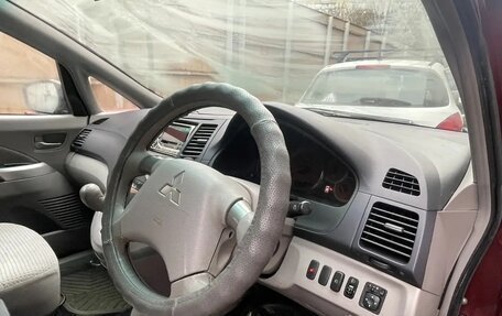 Mitsubishi Grandis, 2003 год, 590 000 рублей, 9 фотография