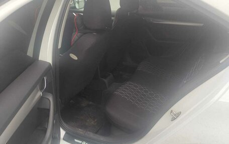 Skoda Octavia, 2017 год, 750 000 рублей, 9 фотография