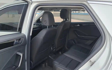 Volkswagen T-Roc I, 2023 год, 1 834 000 рублей, 10 фотография