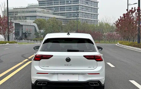 Volkswagen Golf VIII, 2023 год, 1 823 000 рублей, 5 фотография