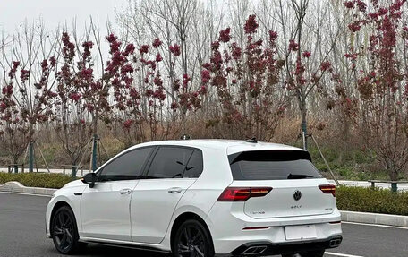 Volkswagen Golf VIII, 2023 год, 1 823 000 рублей, 6 фотография