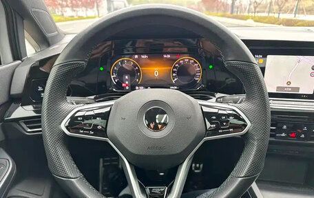 Volkswagen Golf VIII, 2023 год, 1 823 000 рублей, 8 фотография