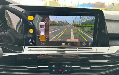 Volkswagen Golf VIII, 2023 год, 1 823 000 рублей, 12 фотография