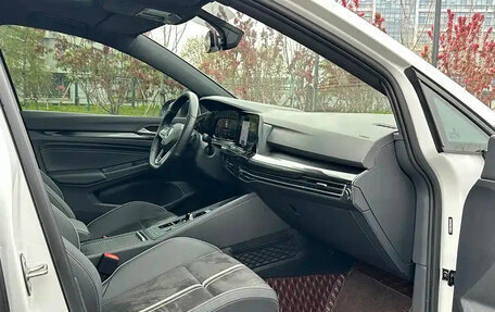 Volkswagen Golf VIII, 2023 год, 1 823 000 рублей, 10 фотография