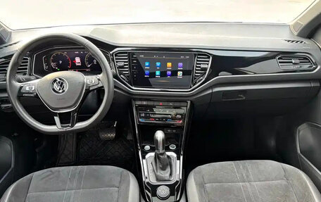 Volkswagen T-Roc I, 2023 год, 2 564 000 рублей, 7 фотография