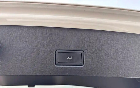 Volkswagen T-Roc I, 2023 год, 2 564 000 рублей, 15 фотография