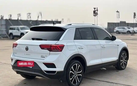Volkswagen T-Roc I, 2023 год, 2 564 000 рублей, 6 фотография