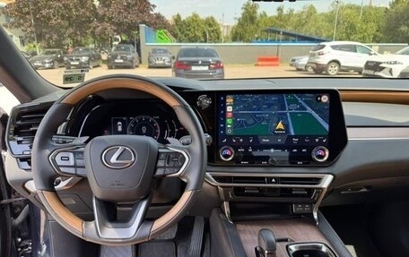 Lexus RX IV рестайлинг, 2024 год, 8 100 000 рублей, 13 фотография