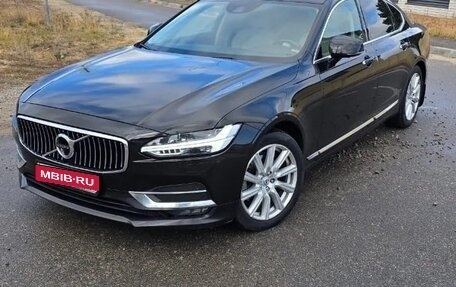 Volvo S90 II рестайлинг, 2017 год, 2 300 000 рублей, 1 фотография