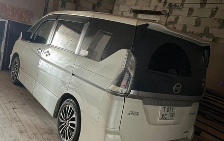 Nissan Serena IV, 2018 год, 2 350 000 рублей, 3 фотография