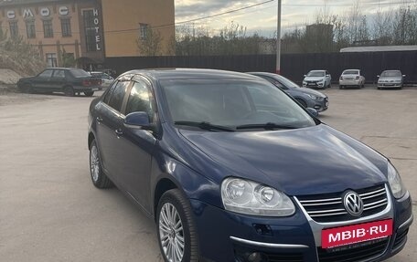 Volkswagen Jetta VI, 2008 год, 430 000 рублей, 2 фотография