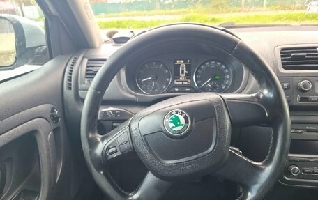 Skoda Fabia II, 2010 год, 930 000 рублей, 3 фотография