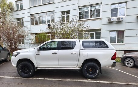 Toyota Hilux VIII, 2016 год, 3 500 000 рублей, 6 фотография