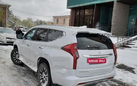 Mitsubishi Montero Sport, 2021 год, 4 150 000 рублей, 4 фотография