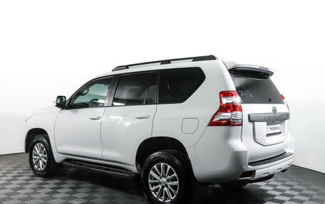 Toyota Land Cruiser Prado 150 рестайлинг 2, 2016 год, 3 900 000 рублей, 7 фотография