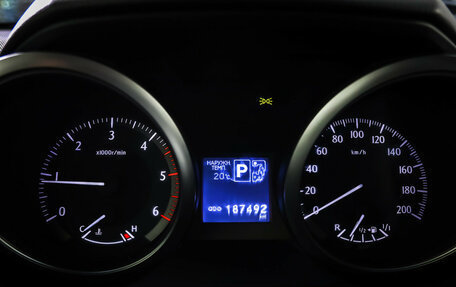 Toyota Land Cruiser Prado 150 рестайлинг 2, 2016 год, 3 900 000 рублей, 16 фотография