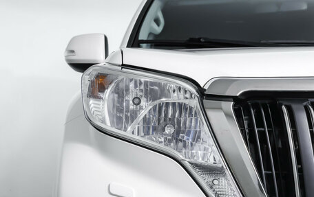 Toyota Land Cruiser Prado 150 рестайлинг 2, 2016 год, 3 900 000 рублей, 22 фотография