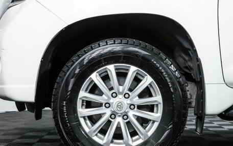 Toyota Land Cruiser Prado 150 рестайлинг 2, 2016 год, 3 900 000 рублей, 25 фотография