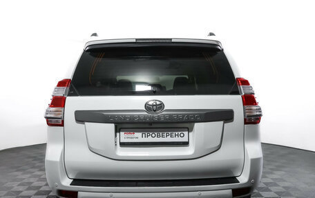 Toyota Land Cruiser Prado 150 рестайлинг 2, 2016 год, 3 900 000 рублей, 6 фотография