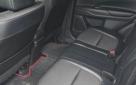 Mitsubishi Outlander III рестайлинг 3, 2013 год, 1 560 000 рублей, 12 фотография