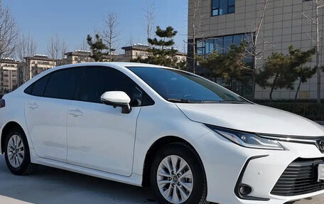 Toyota Corolla, 2023 год, 1 371 000 рублей, 2 фотография