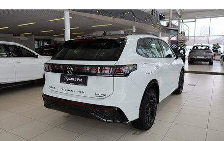 Volkswagen Tiguan, 2025 год, 4 940 000 рублей, 5 фотография