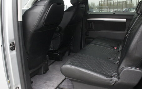 Peugeot Traveller I, 2019 год, 2 895 000 рублей, 18 фотография