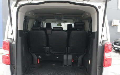 Peugeot Traveller I, 2019 год, 2 895 000 рублей, 22 фотография