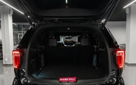 Ford Explorer VI, 2018 год, 3 130 000 рублей, 26 фотография