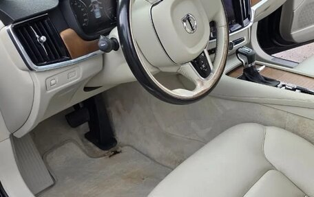 Volvo S90 II рестайлинг, 2017 год, 2 300 000 рублей, 4 фотография