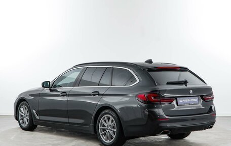 BMW 5 серия, 2021 год, 3 499 050 рублей, 2 фотография