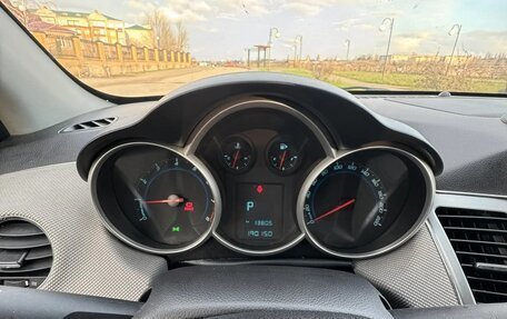 Chevrolet Cruze II, 2011 год, 800 000 рублей, 4 фотография