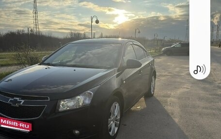 Chevrolet Cruze II, 2011 год, 800 000 рублей, 6 фотография