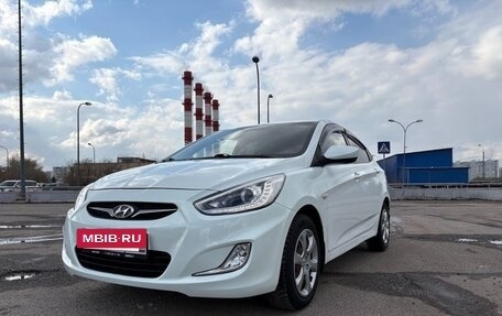 Hyundai Solaris II рестайлинг, 2013 год, 840 000 рублей, 3 фотография