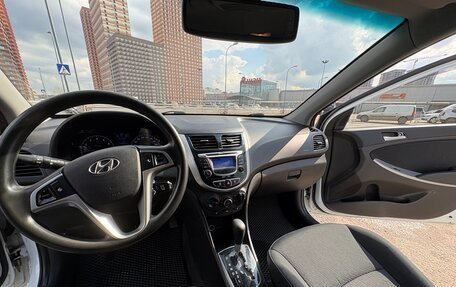Hyundai Solaris II рестайлинг, 2013 год, 840 000 рублей, 16 фотография