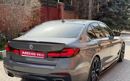 BMW 5 серия, 2021 год, 5 400 000 рублей, 5 фотография